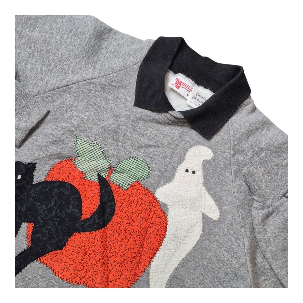 VTG Sunbelt Sportswear Women's M Halloween Ghost Cat Pumpkin Collared Sweatshirt